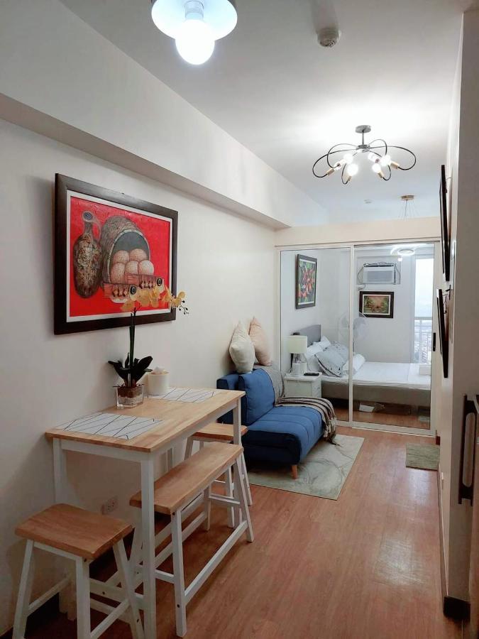 Infina Towers Project 4 Aurora Boulevard Quezon City Манила Экстерьер фото